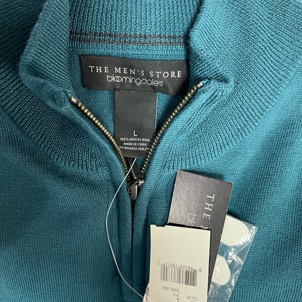 BNwT Mens store from Bloomingdales Jade Sweater Mens sweater Large 100% Wool